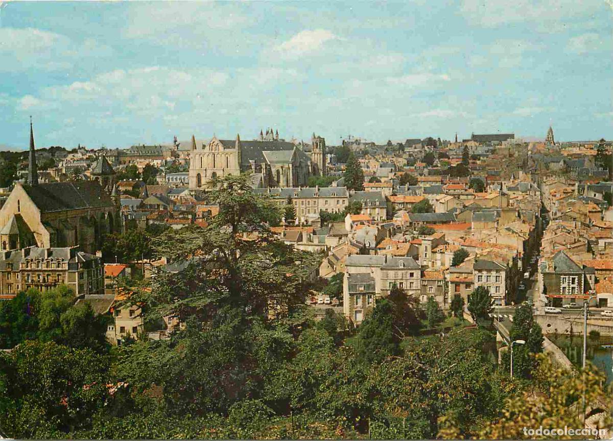 Postkarten: Francia - 86 - Poitiers - Vue G&eacute;n&eacute;rale a&eacute;rienne - CPM - Voir Scans Recto-Verso