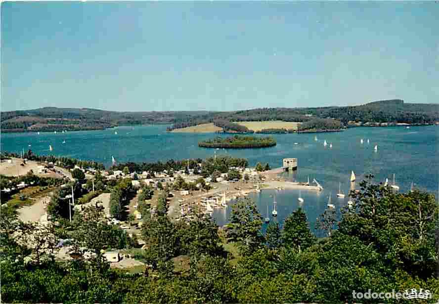 Postales: Francia - 87 - Vassivi&egrave;re en Limousin - Le Lac de Vassivi&egrave;re - Le Centre Nautique du Touring Club de