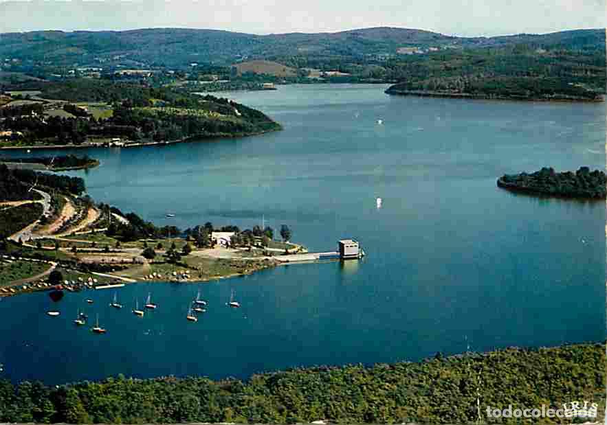 Postales: Francia - 87 - Vassivi&egrave;re en Limousin - Le Lac de Vassivi&egrave;re - Le Centre Nautique du Touring Club de