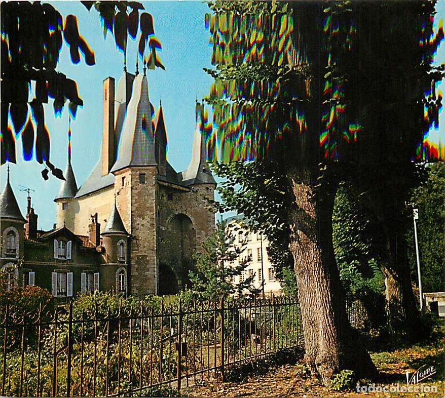 Postales: Francia - 89 - Villeneuve sur Yonne - La porte de Sens (Xllle si&egrave;cle) vestige des fortifications de