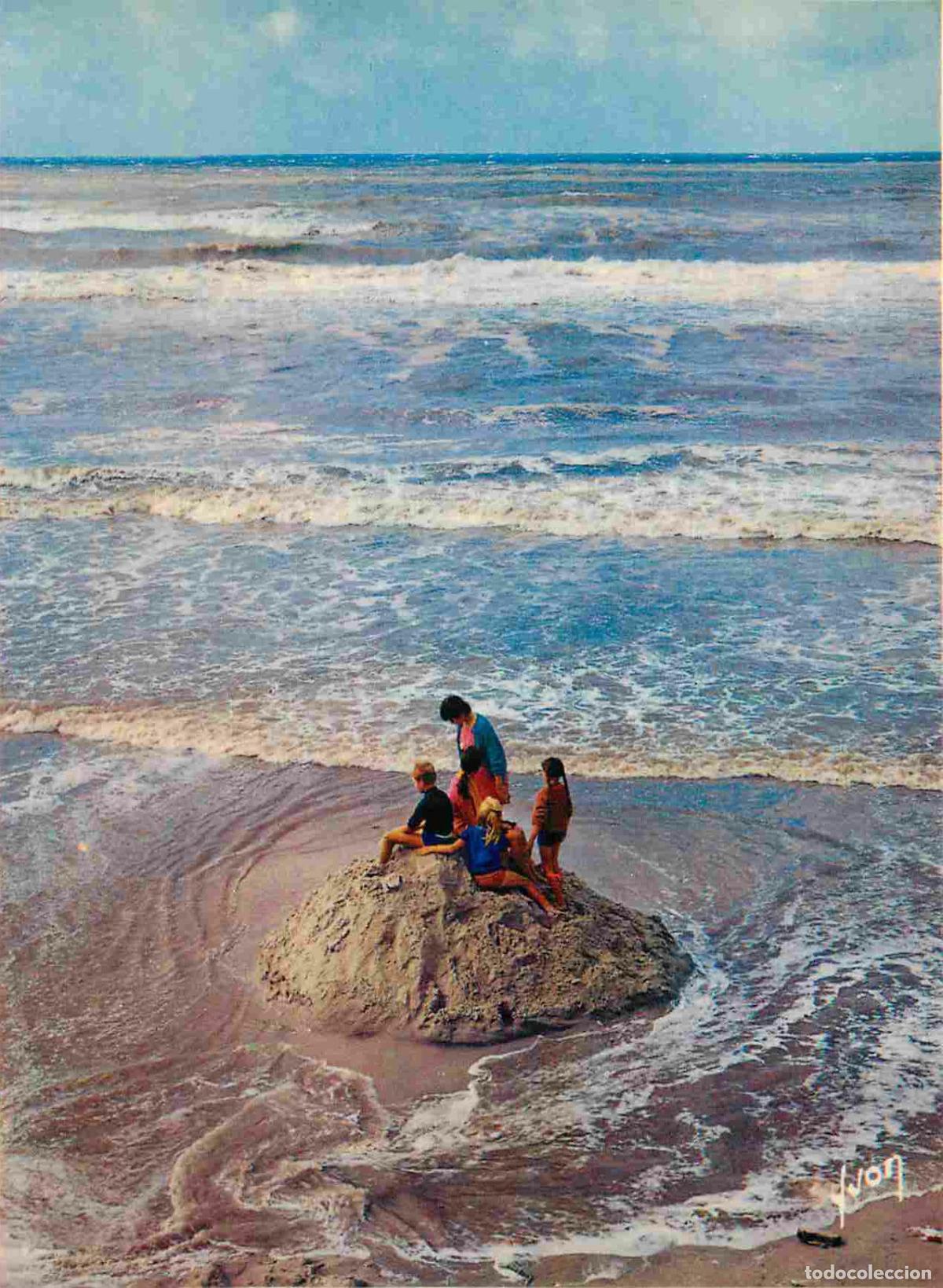 Postales: Francia - 80 - Fort Mahon - Jeux de Plage - Ch&acirc;teau de sable - CPM - Voir Scans Recto-Verso