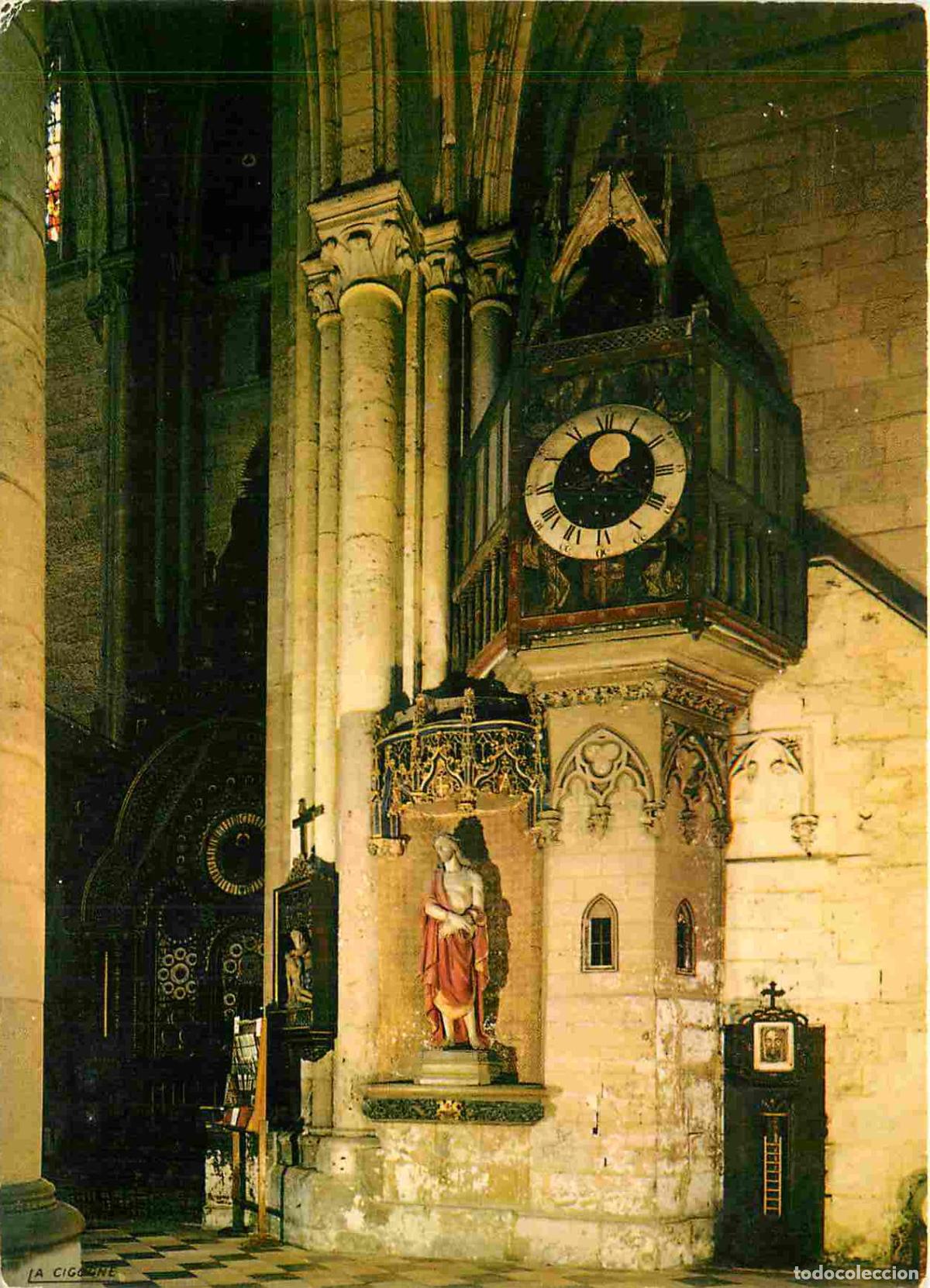 Postais: Francia - 60 - Beauvais - int&eacute;rieur de la Cath&eacute;drale Saint-Pierre - Horloge du XlVe s Etienne Musiqu