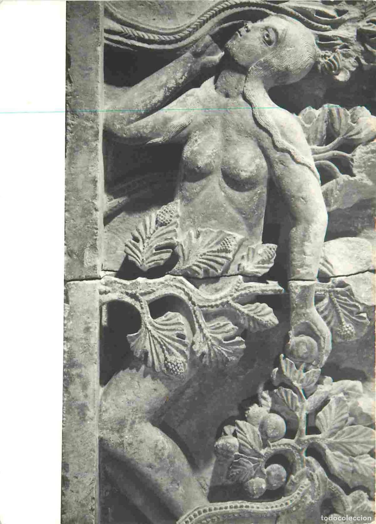 Postcards: Francia - 71 - Autun - La Cath&eacute;drale - Eve cueillant la pomme - Sculpture de Cislebert vers 1130 - A
