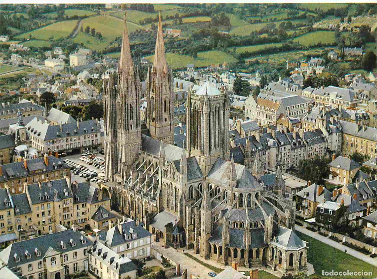 Postkarten: Francia - 50 - Coutances - Cath&eacute;drale Notre Dame - Vue a&eacute;rienne - CPM - Voir Scans Recto-Verso