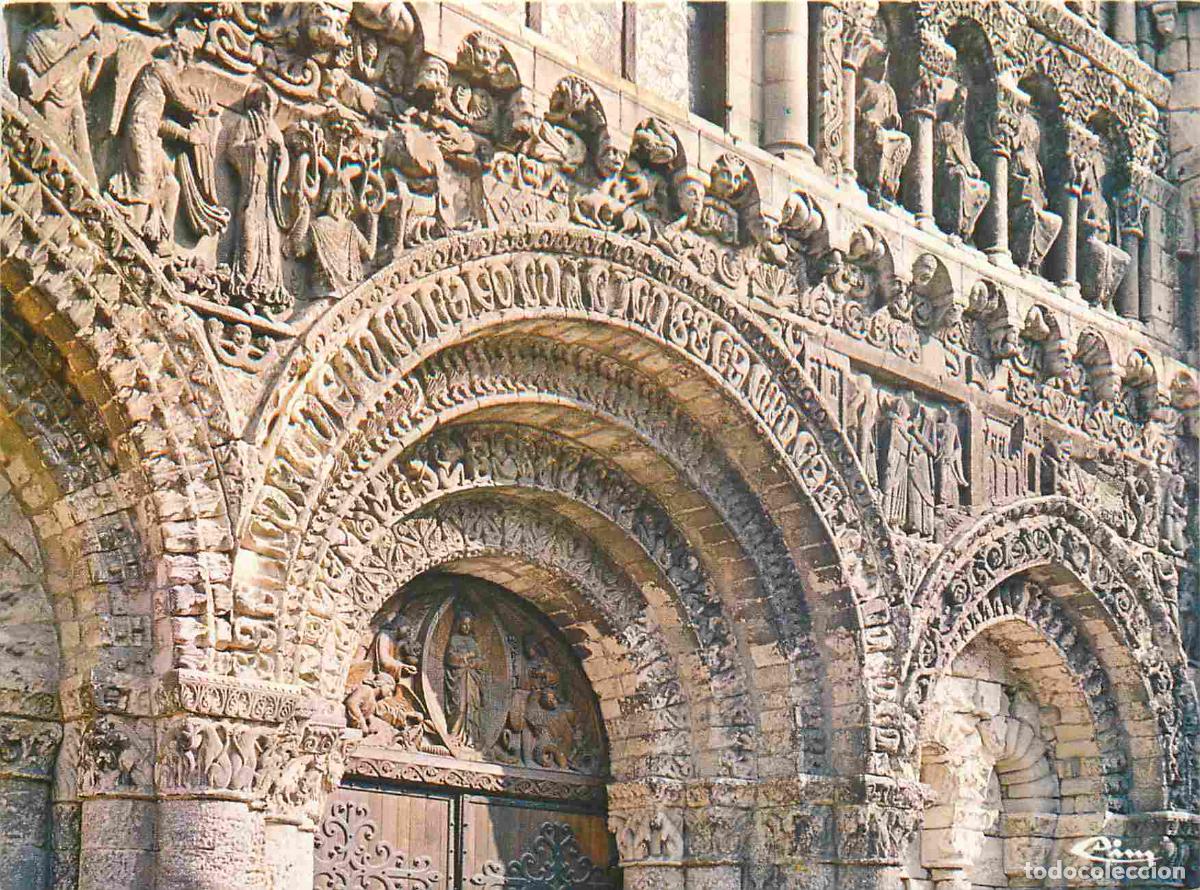 Postkarten: Francia - 86 - Poitiers - Eglise Notre-Dame-la-Grande - Portail principal et ses quatre voussures et