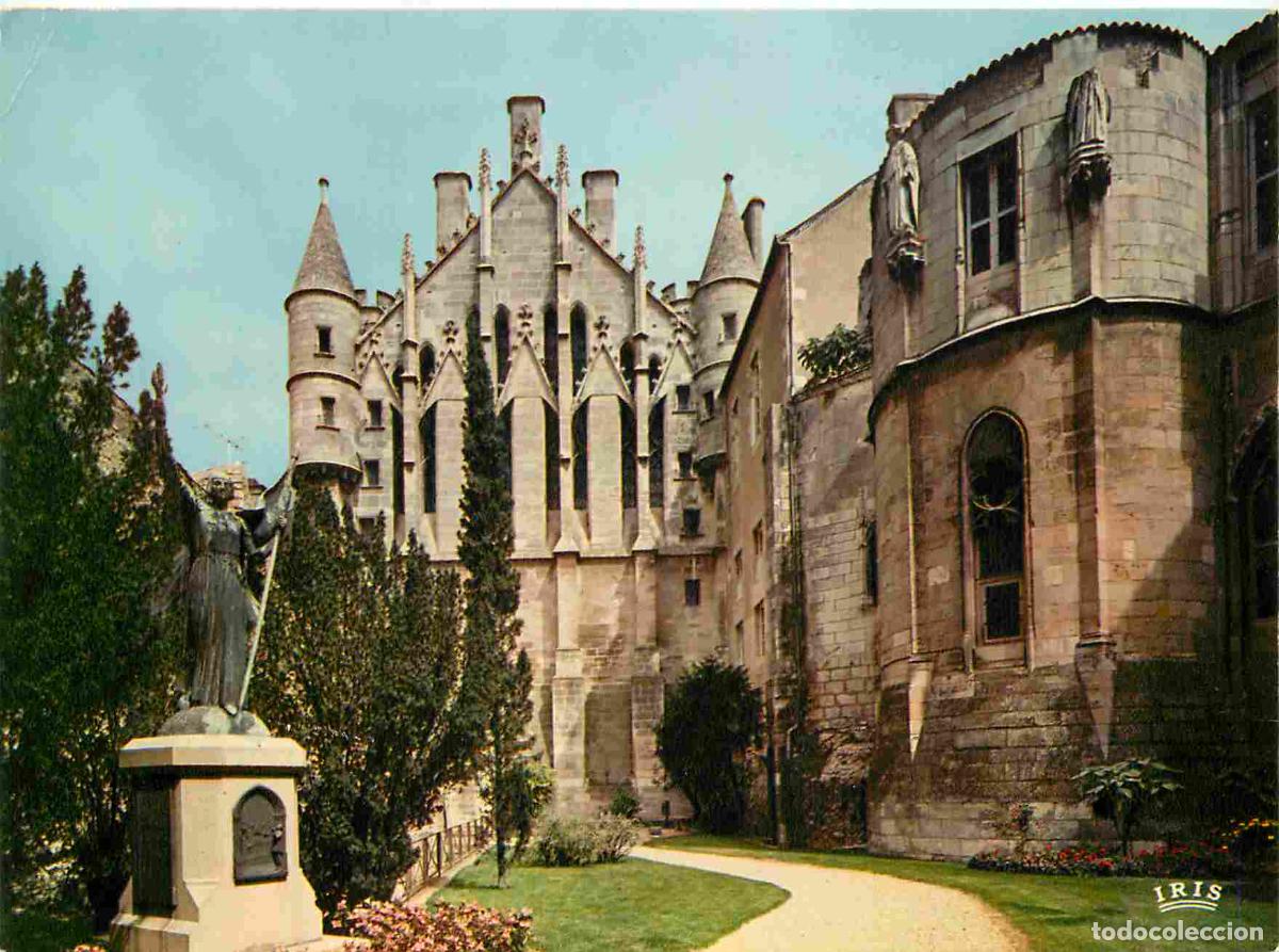 Cartoline: Francia - 86 - Poitiers - Le palais des ducs d'Aquitaine - Le jardin avec la statue de Jeanne d'Arc