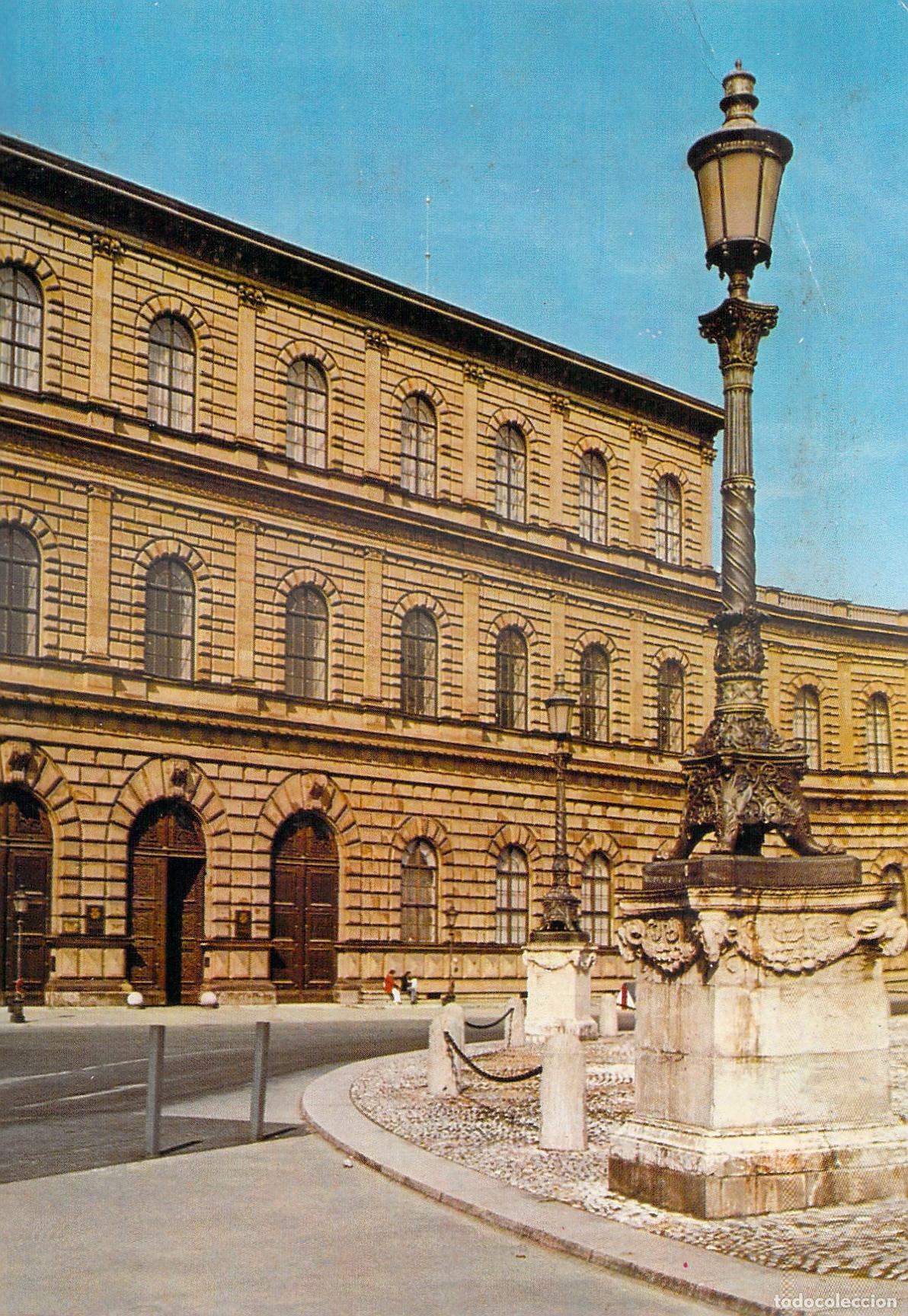 Postkarten: Postal M&uacute;nich Alemania - Fachada Palacio K&ouml;nigsbau y Farola Hist&oacute;rica