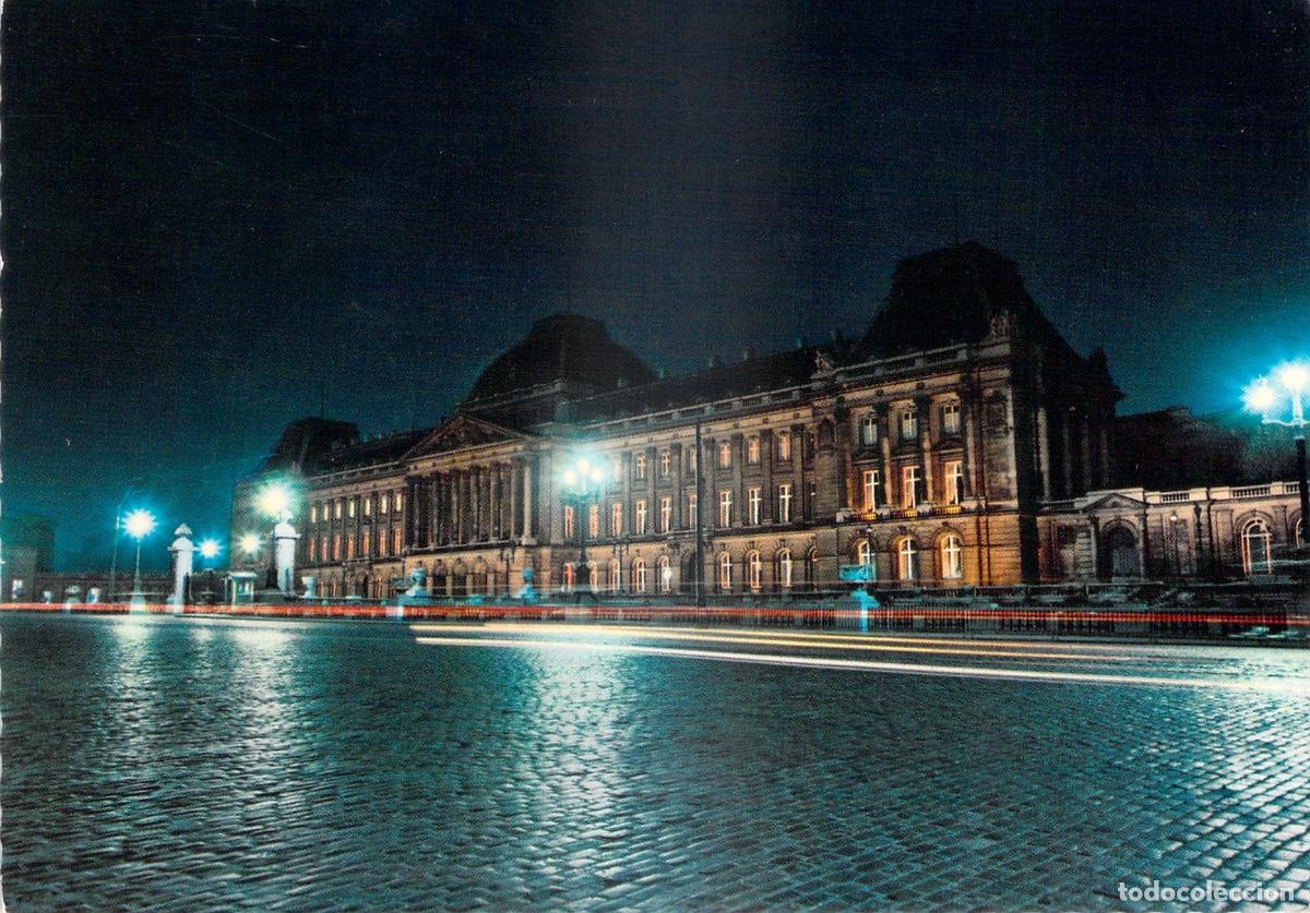 Postais: Postal Palacio Real de Bruselas de Noche - Arquitectura y Ciudad