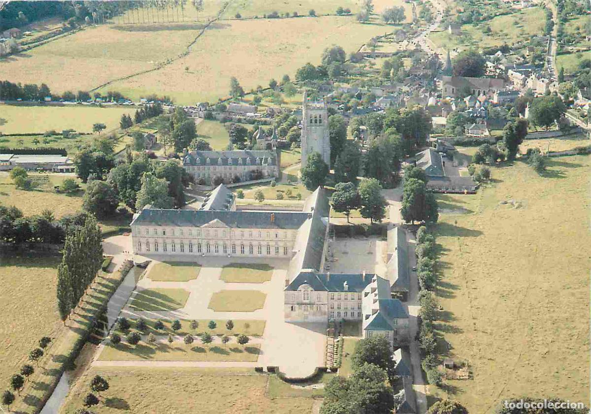 Postais: France - Carte Postale - 27 - Le Bec Hellouin - L'Abbaye - Vue a&eacute;rienne - CPM - Voir Scans Recto-Ver
