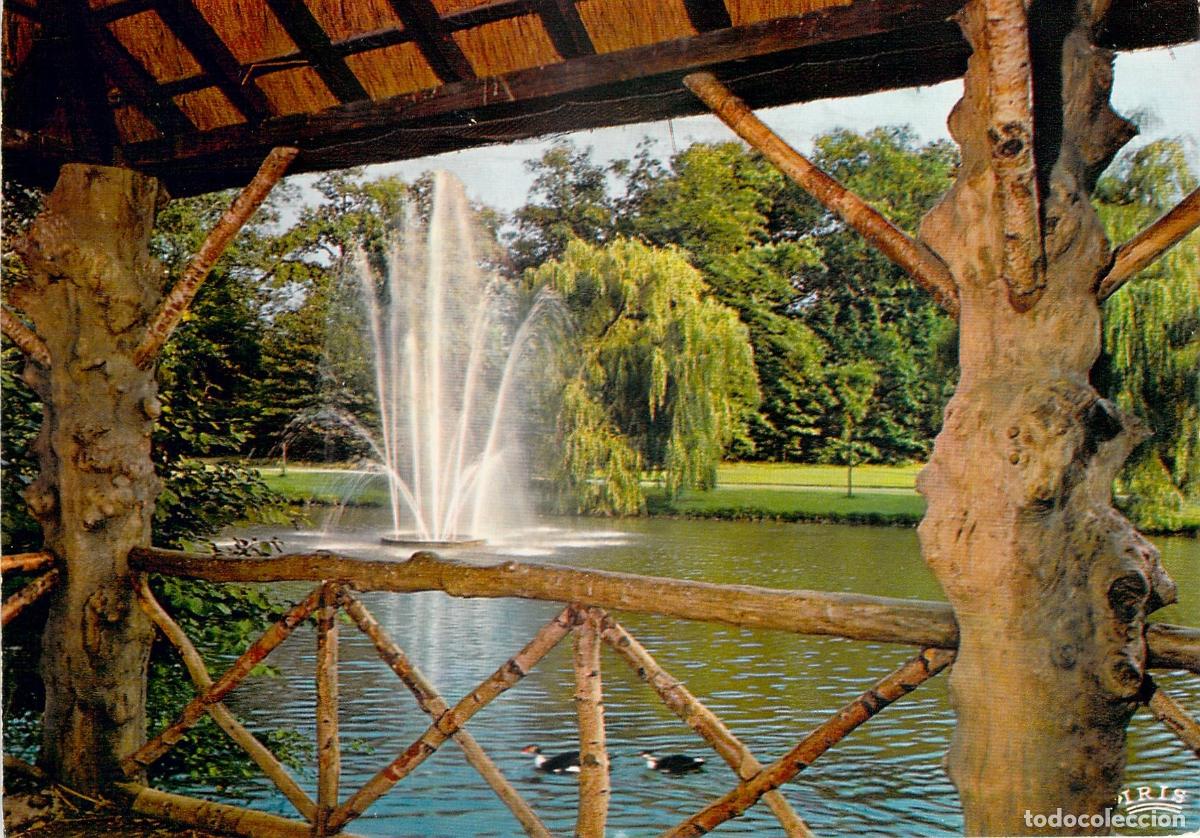 Postcards: Postal de Hoboken, B&eacute;lgica - Vista del Parque con Fuente