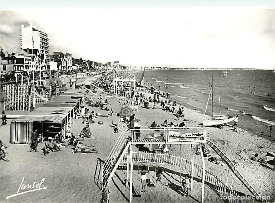 Postcards: Francia - Carte Postale - 44 - La Baule - La plage et les sports - Anim&eacute;e - Jeux d'enfants - Sc&egrave;nes