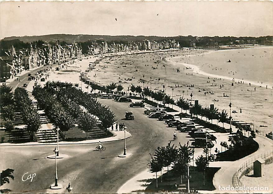 Cartoline: Francia - Carte Postale - 44 - La Baule - Vue prise du Majestic - Automobiles - CPSM grand format -
