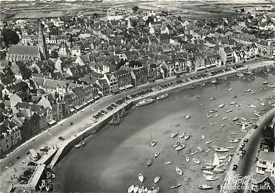 Postcards: Francia - Carte Postale - 44 - Le Pouliguen - Vue a&eacute;rienne du Port et de la Ville - Mention Photogra