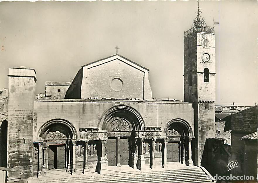 Cartoline: Francia - Carte Postale - 30 - Saint Gilles du Gard - L'Eglise - Carte dentel&eacute;e - CPSM grand format