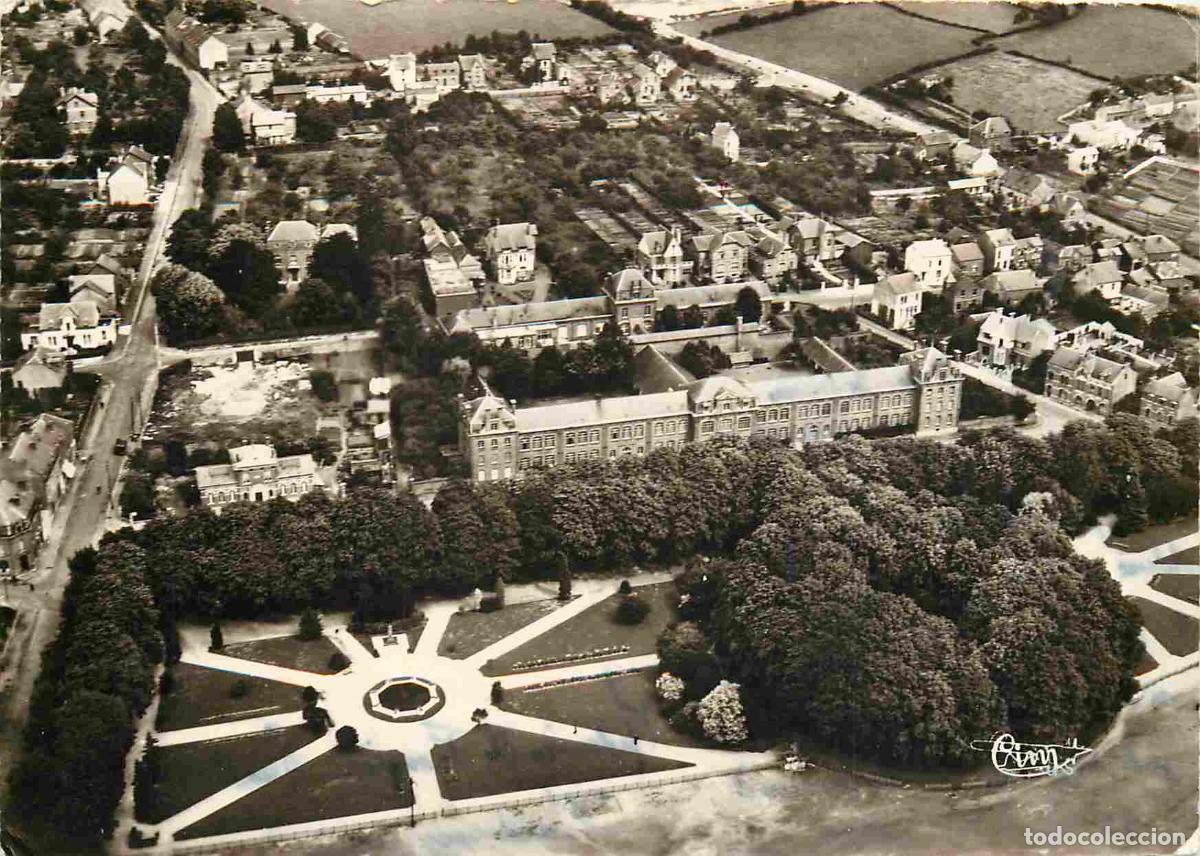 Postkarten: Francia - Carte Postale - 59 - Fourmies - Vue a&eacute;rienne - Le Square et l'Ecole Victor Hugo - Mention