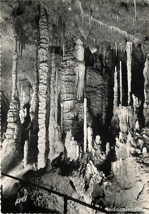 Postcards: Francia - Carte Postale - 46 - Cabrerets - Grotte Temple du Pech-Merle - Colonnade de la Salle Rouge