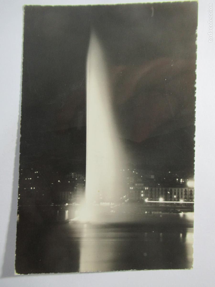 Postales: Gen&egrave;ve / Genf / Ginevra - Le Jet d'eau ilumin&eacute; - Circulada