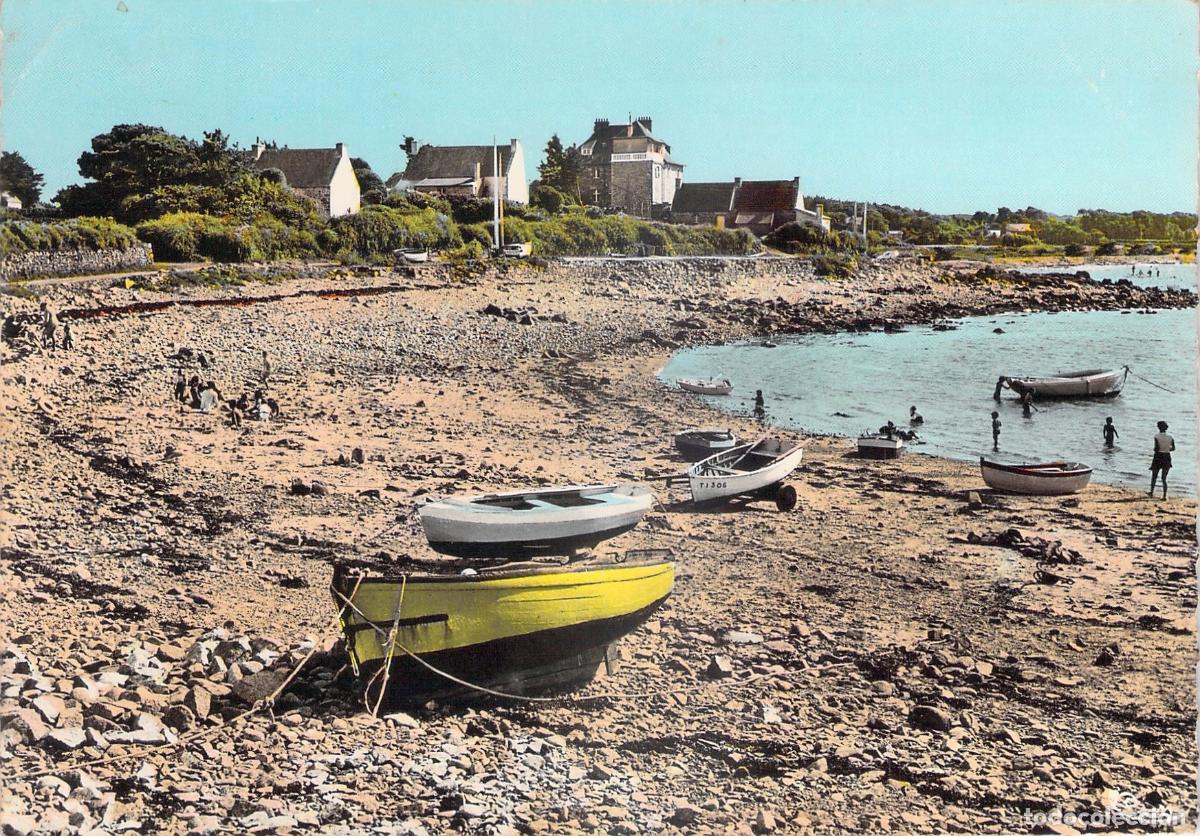Postales: Postal de Plougrescant: El Puerto y la Casa Familiar en Breta&ntilde;a