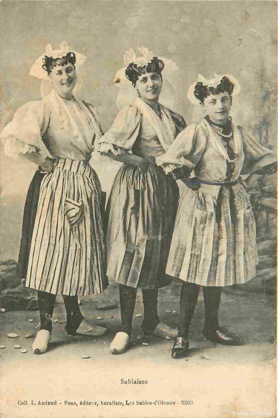 Cartes Postales: Carte Postale Ancienne - 85 - Les Sables-d'Olonne - Sablaises - Anim&eacute;e - Folklore Sc&egrave;nes et Types -