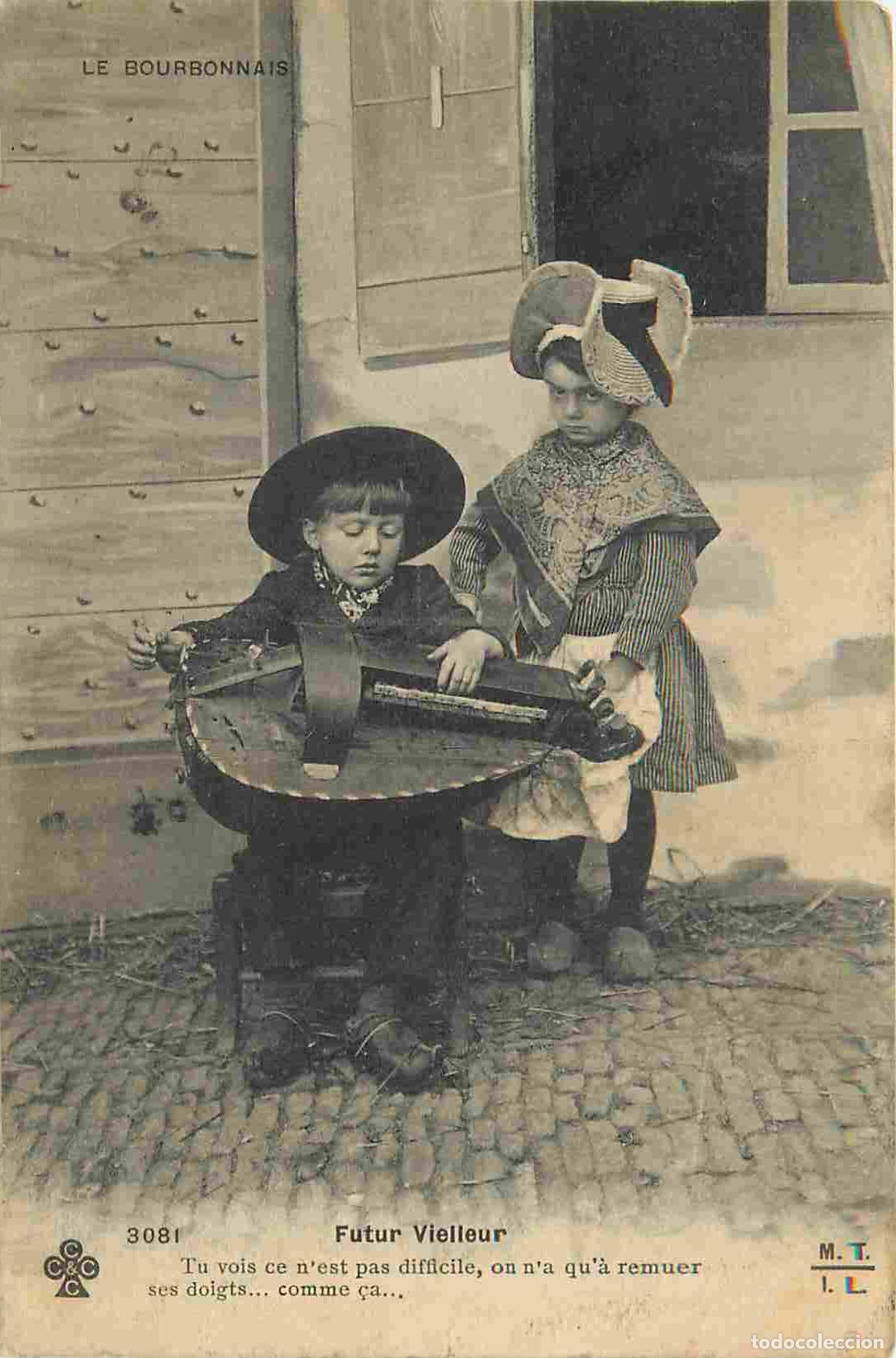 Postcards: Carte Postale Ancienne - 03 - Bourbonnais - Futur vielleur - tu vois ce n'est pas difficile on n'a q