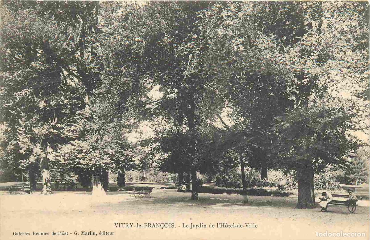 Postais: Carte Postale Ancienne - 51 - Vitry-le-Fran&ccedil;ois - Le Jardin de l'H&ocirc;tel-de-Ville - CPA - Voir Scans R
