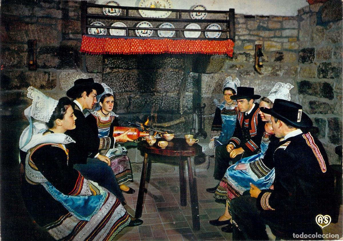 Postales: Postal de Pont-Aven, Breta&ntilde;a: Grupo Folcl&oacute;rico Cercle Celtique