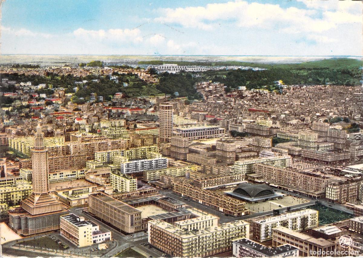 Cartoline: Postal de Le Havre Vista A&eacute;rea de la Ciudad y la Iglesia Saint-Joseph