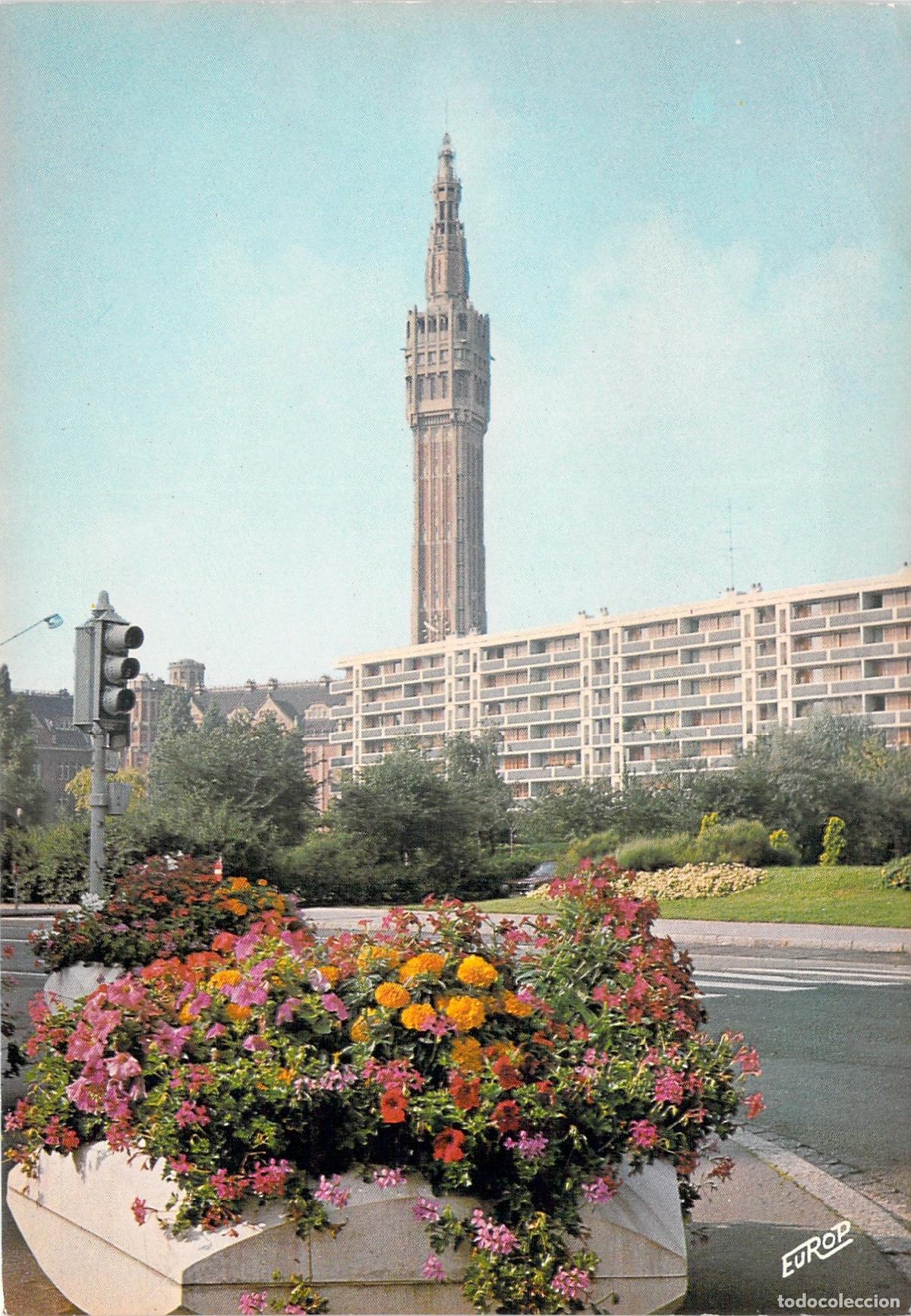 Cartoline: Postal de Lille, Francia: Vista del Campanario y Paisaje Urbano