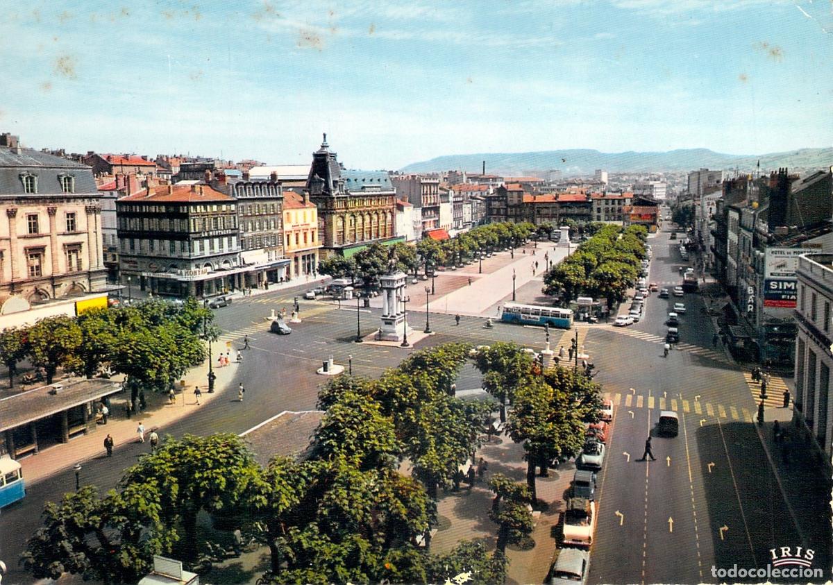Postcards: Tarjeta Postal Clermont-Ferrand Place de Jaude Auvergne Francia