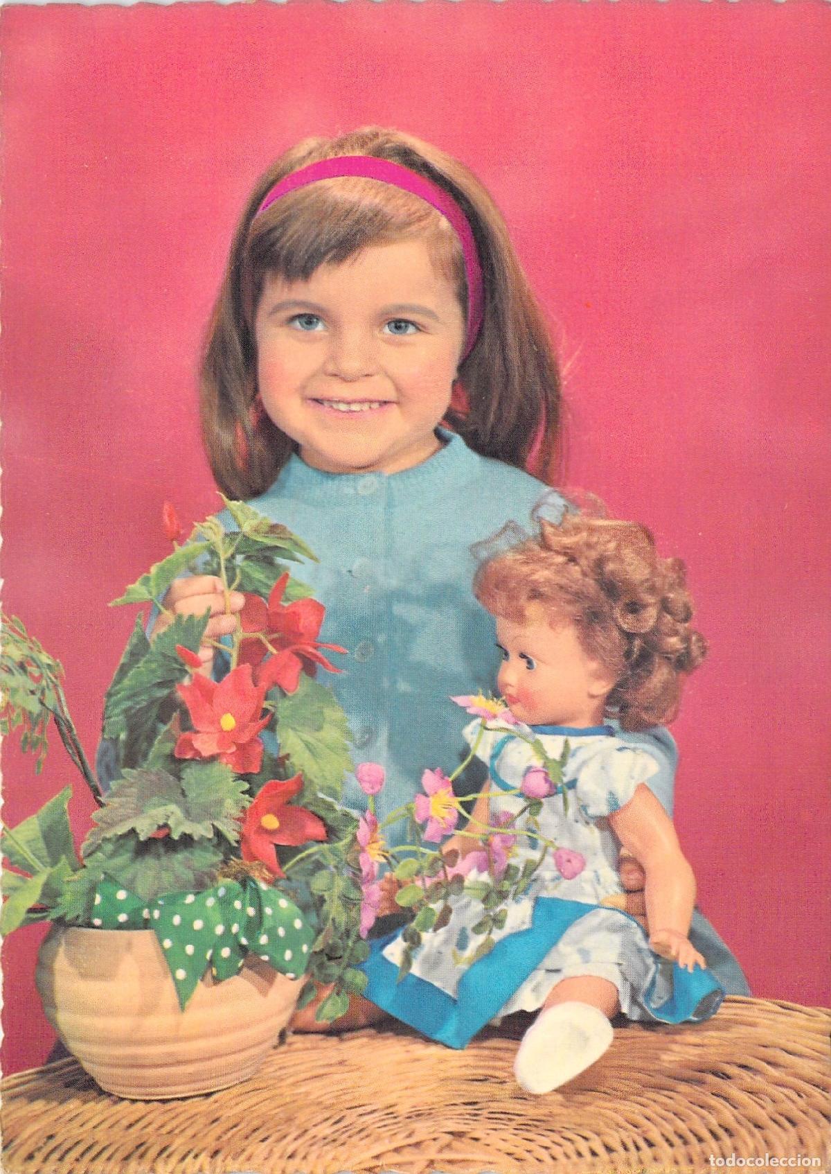 Postales: Postal Francesa de Ni&ntilde;a con Mu&ntilde;eca y Flores, Sainte Catherine