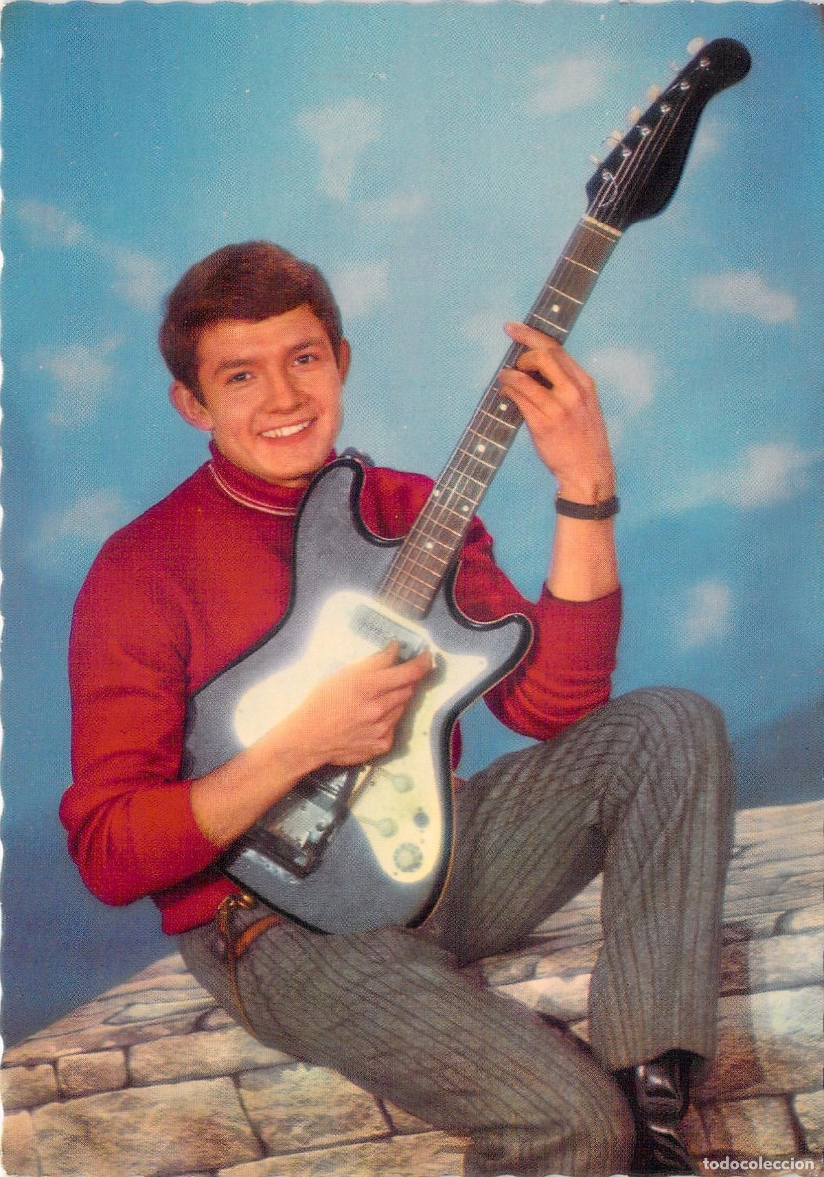 Postales: Postal de Joven con Guitarra El&eacute;ctrica - Ediciones Claire-France