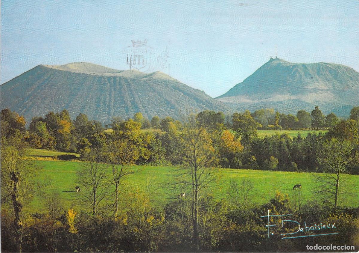 Postales: Postal Paisaje de los Volcanes Puy de C&ocirc;me y Puy de D&ocirc;me, Auvergne