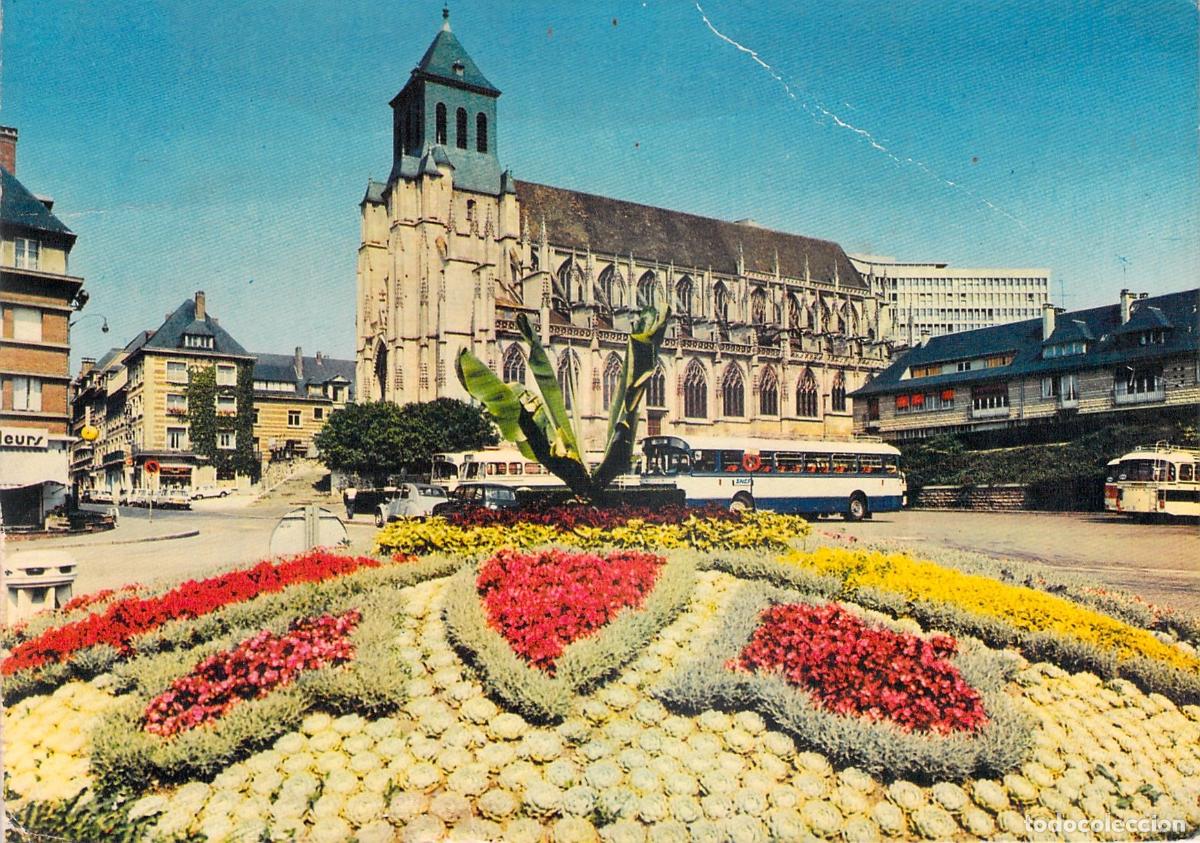 Postkarten: Postal de la Iglesia St-Jacques y Jardines en Lisieux
