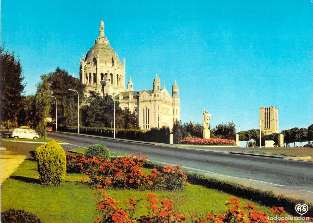 Postales: Postal de la Bas&iacute;lica y los Jardines de Lisieux, Francia