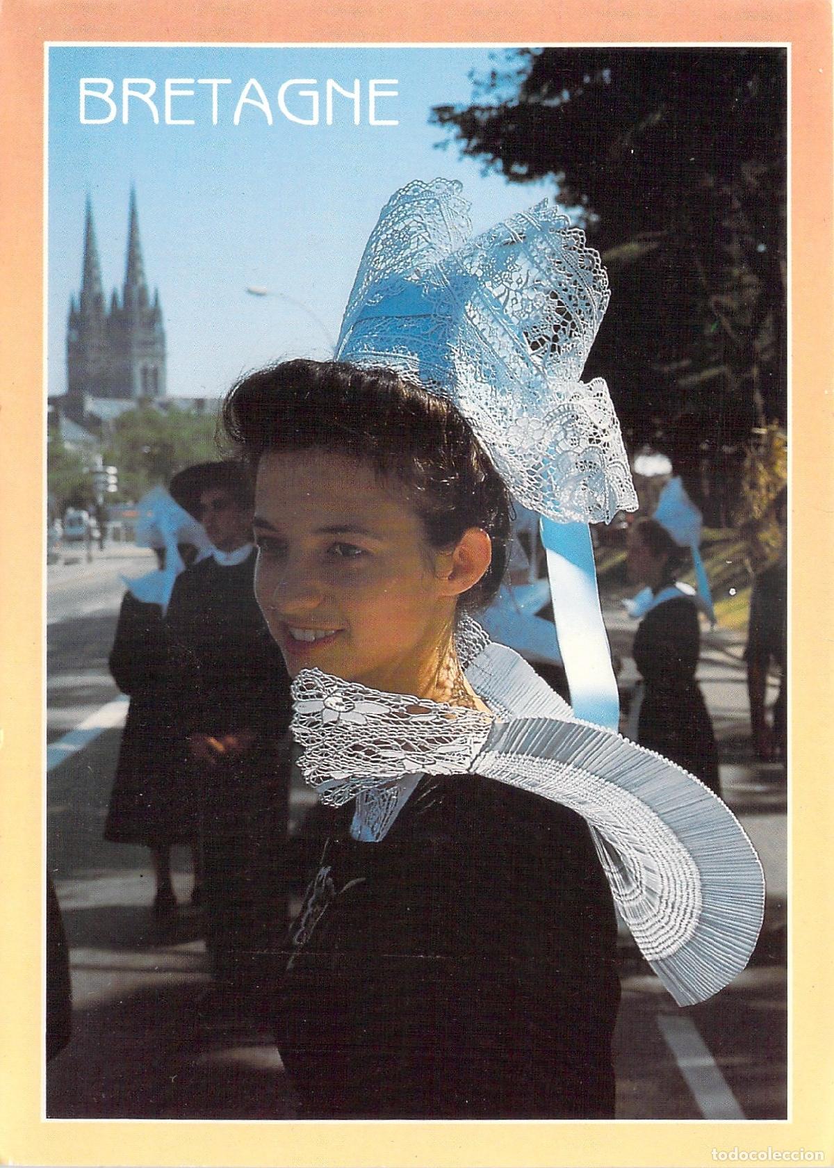 Postcards: Postal de Joven con Traje T&iacute;pico de Fouesnant, Breta&ntilde;a