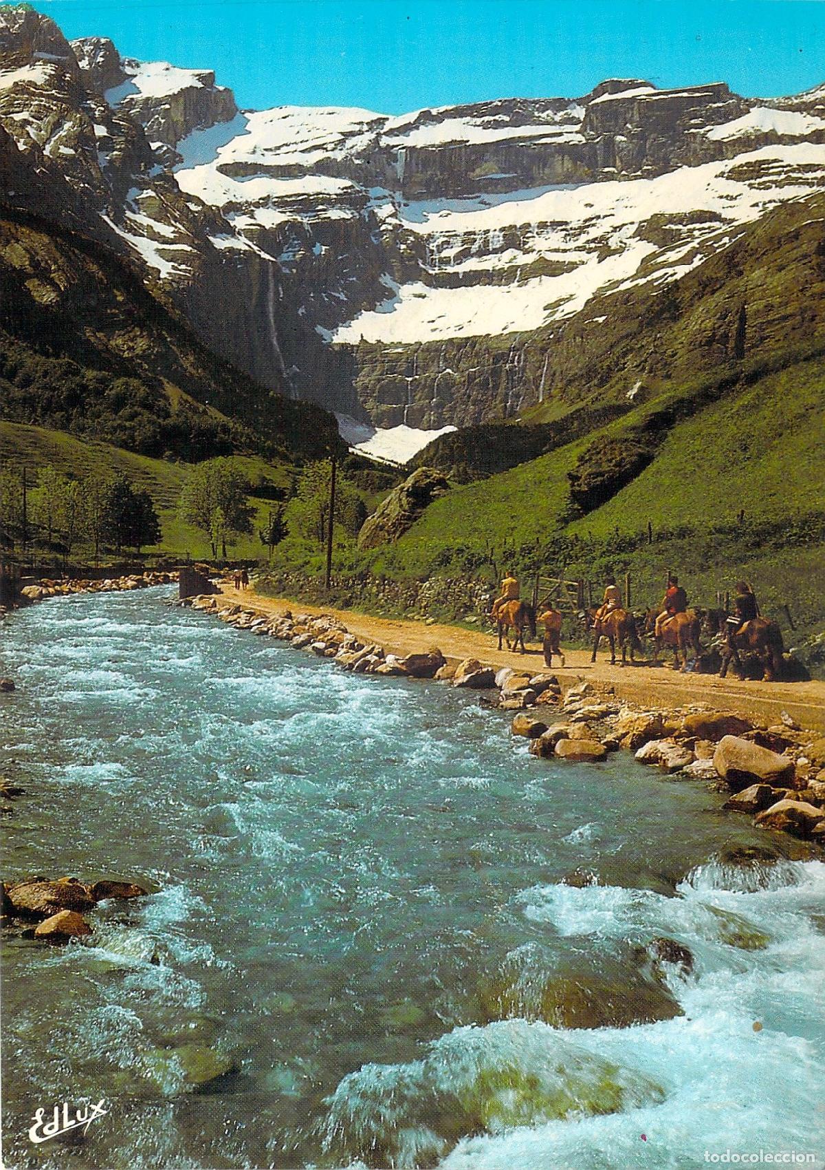 Postales: Postal del Circo de Gavarnie y el r&iacute;o Gave en los Pirineos