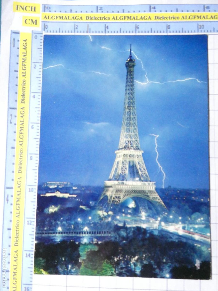 Postales: POSTAL DE FRANCIA. PARIS TORRE EIFFEL REL&Aacute;MPAGOS TORMENTA. 2766