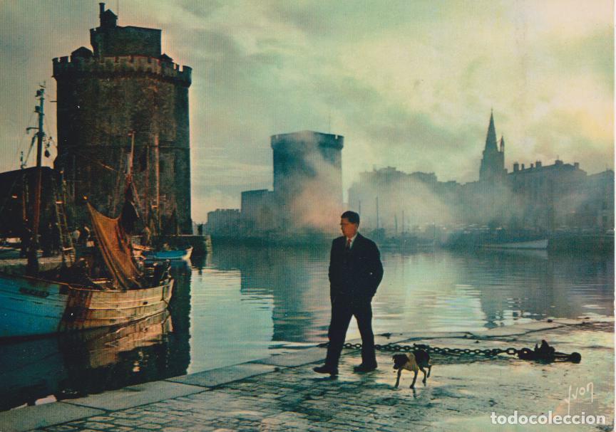 Postales: FRANCIA, LA ROCHELLE, NIEBLA SOBRE EL VIEJO PUERTO &ndash; EDITIONS D&rsquo;ART YVON 1415 &ndash; S/C