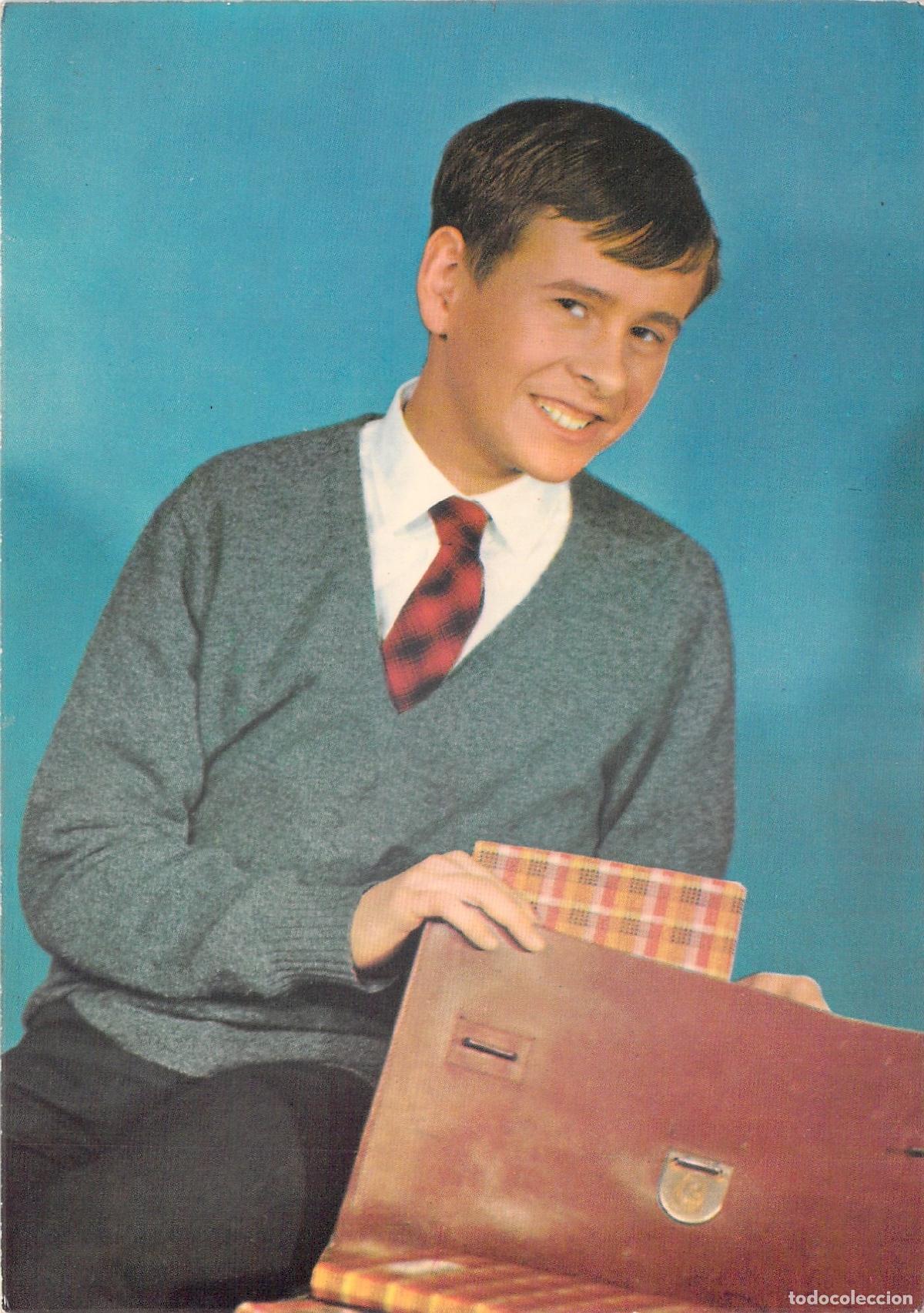 Postales: Postal de Ni&ntilde;o Escolar con Malet&iacute;n Francia Saludo San Nicol&aacute;s