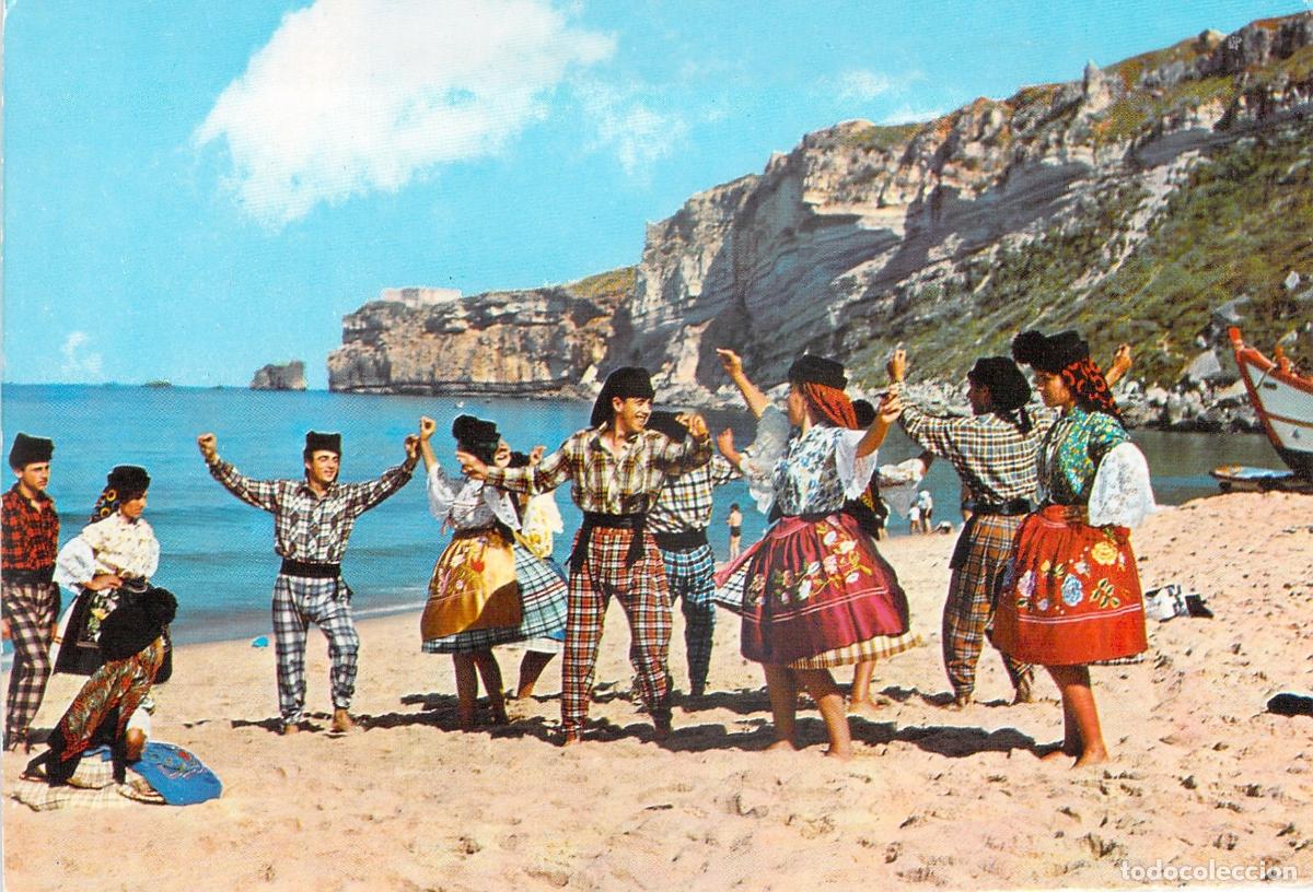 Postales: Postal Nazar&eacute; Portugal Danzas T&iacute;picas y Trajes Regionales en la Playa