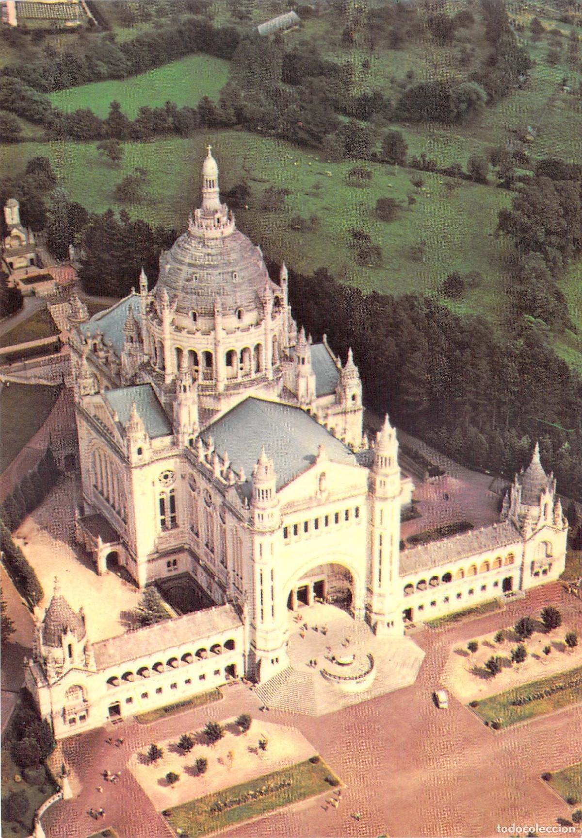 Postales: Postal de la Bas&iacute;lica de Santa Teresa de Lisieux, Francia