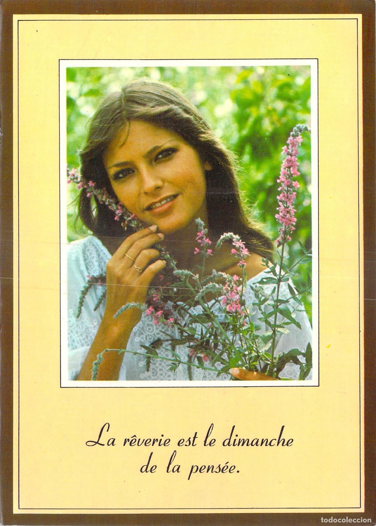 Postales: Postal de Retrato Femenino con Flores y Cita Filos&oacute;fica