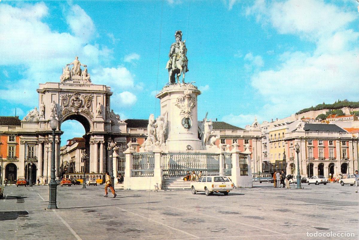 Postales: Postal de la Pra&ccedil;a do Com&eacute;rcio en Lisboa, Portugal y Arco de la Rua Augusta