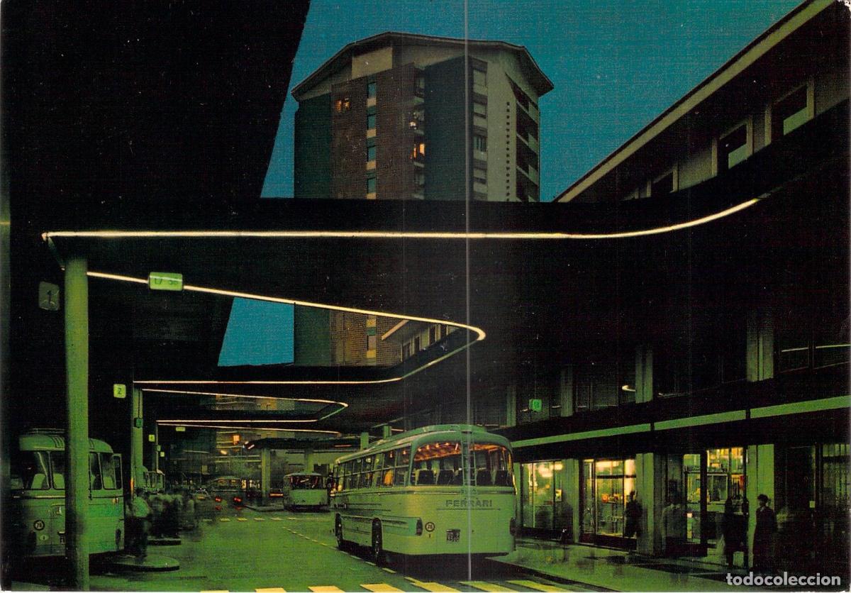 Postales: Postal de Udine, Italia - Estaci&oacute;n de Autobuses en Vista Nocturna