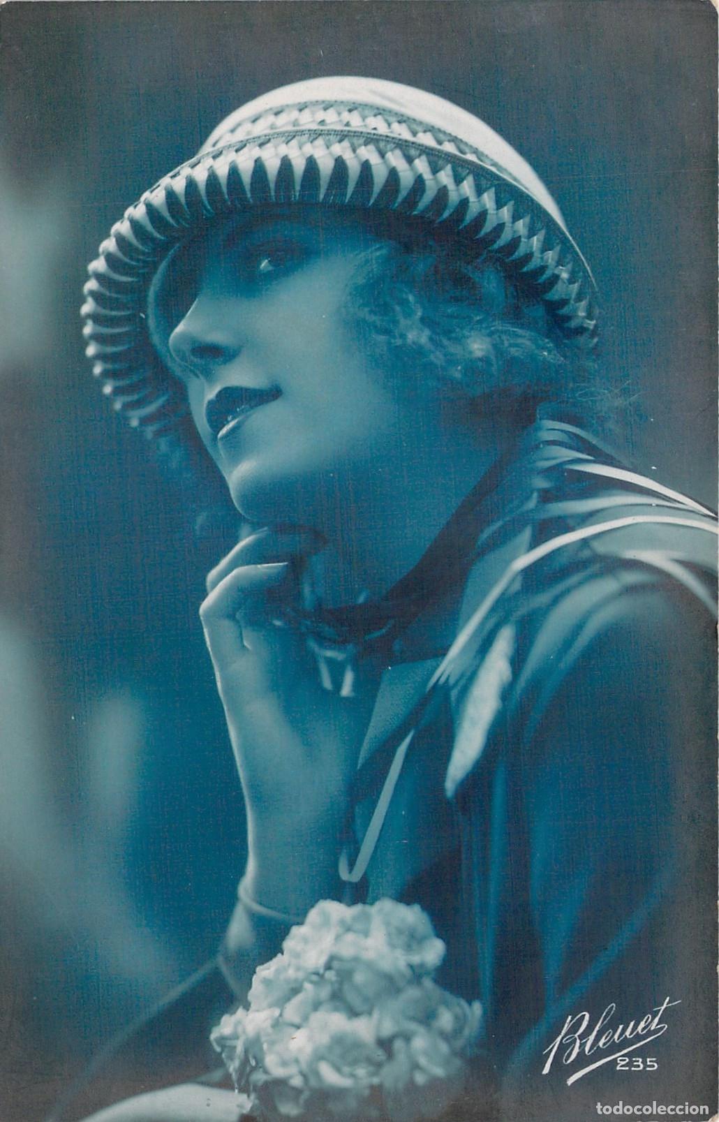 Postales: Postal de Retrato Femenino con Sombrero de &Eacute;poca Bleuet