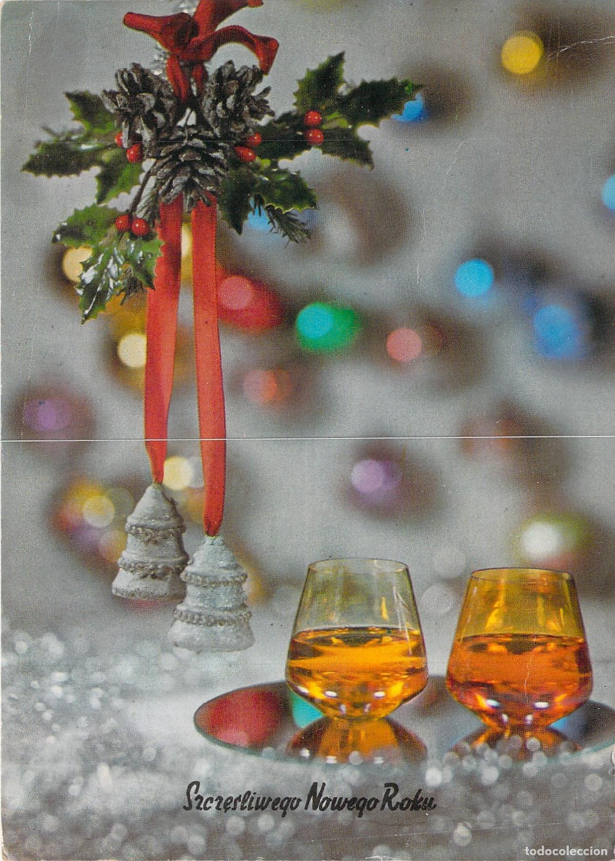 Postales: Postal de Feliz A&ntilde;o Nuevo con Copas y Decoraci&oacute;n de Invierno