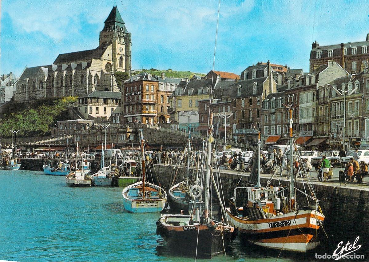 Postales: Postal de Le Tr&eacute;port: El Puerto y la Iglesia Saint-Jacques en Normand&iacute;a