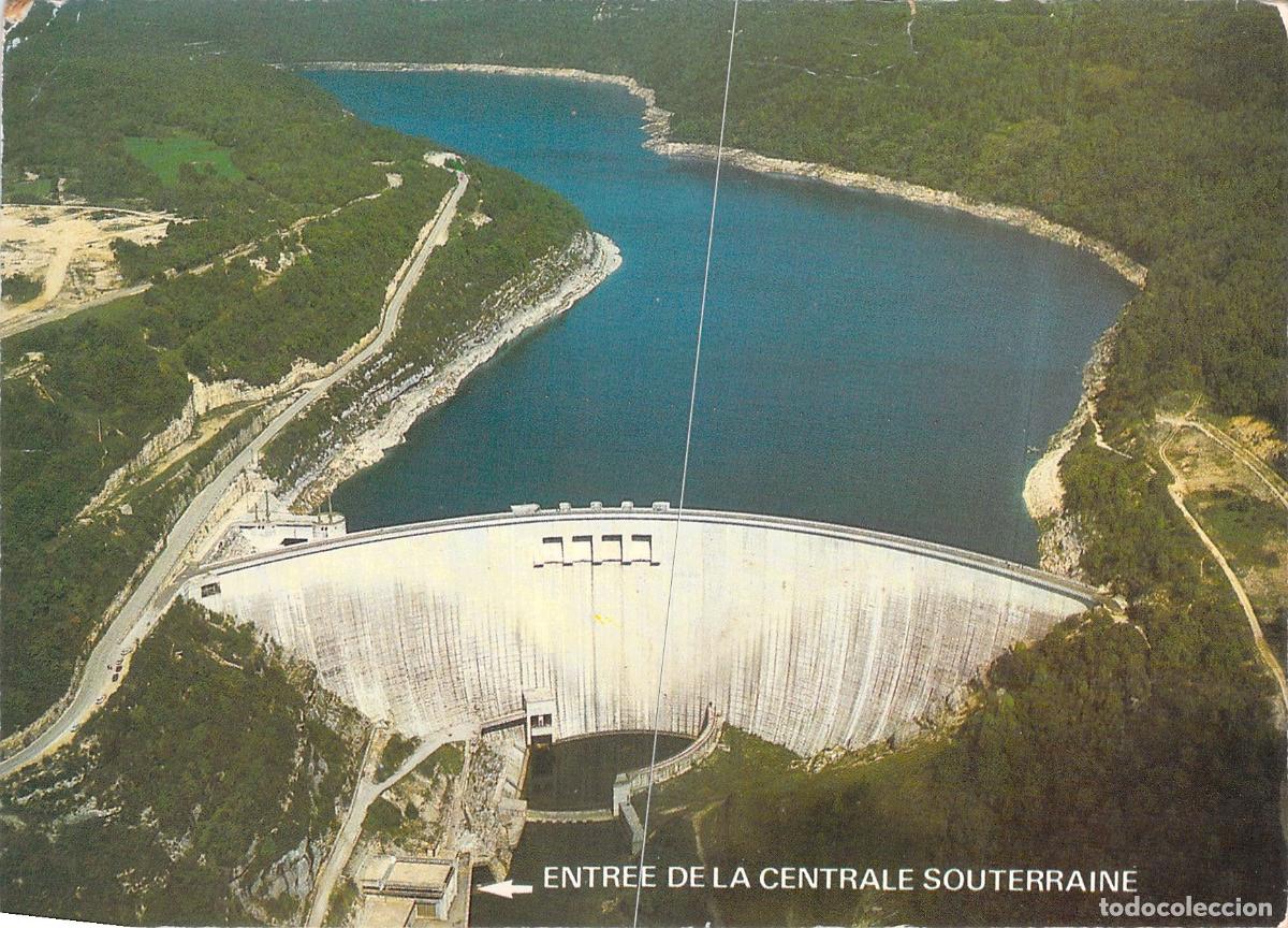Postales: Postal A&eacute;rea de la Presa de Vouglans en Jura, Francia