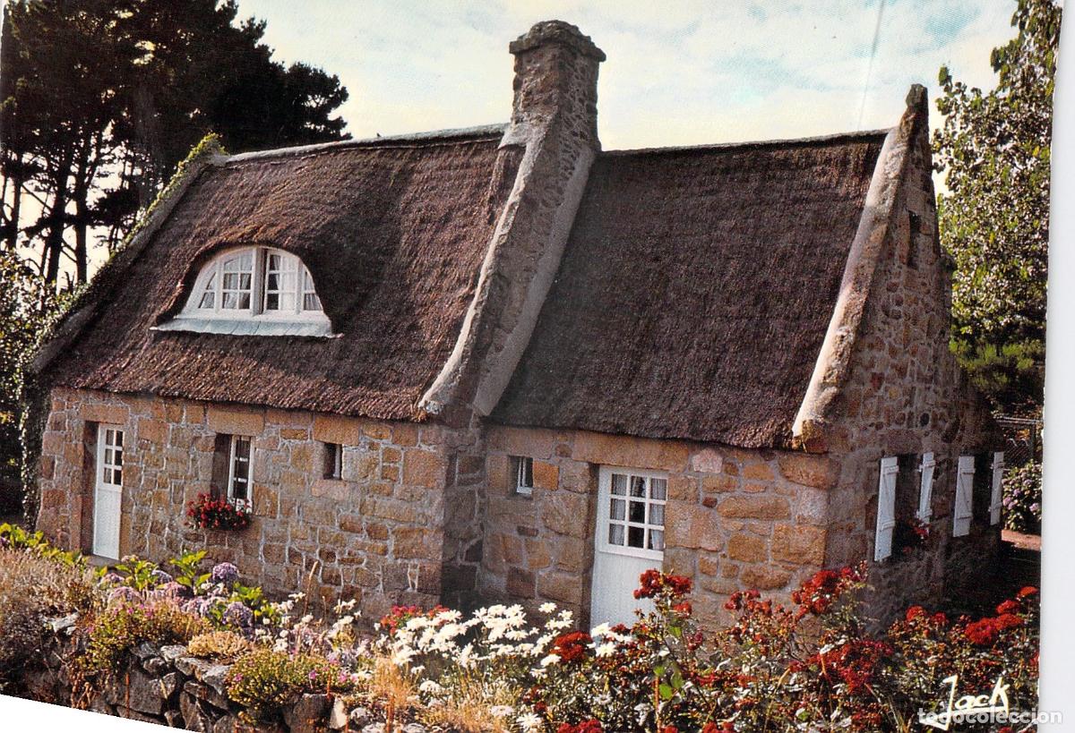 Postales: Postal de Caba&ntilde;a Tradicional con Techo de Paja en Breta&ntilde;a
