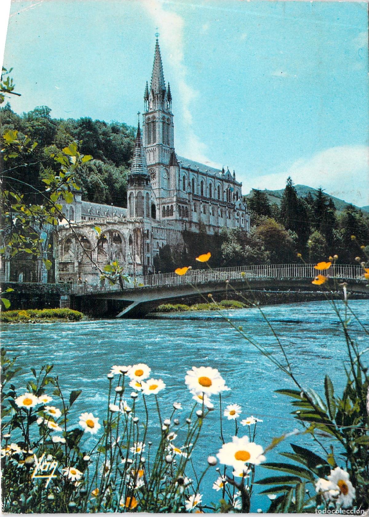 Postales: Postal de Lourdes, Francia: La Bas&iacute;lica y el r&iacute;o Gave de Pau